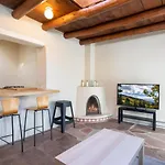 Casa Violeta